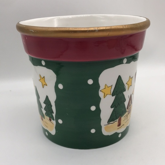 Ceramic Christmas Scene Glazed & Hand Painted Pot/Planter - Picture 4 of 7